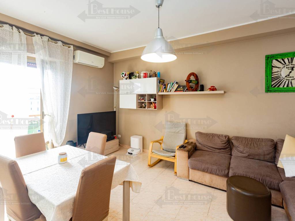 appartamento in vendita a Milano in zona Casoretto