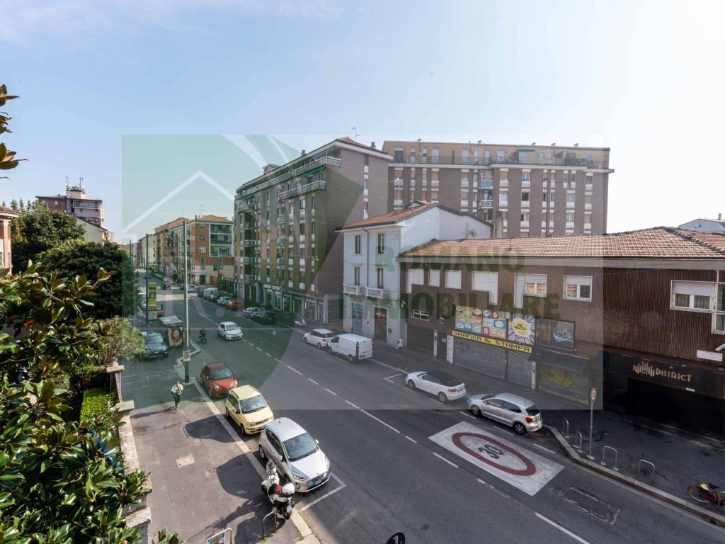 appartamento in vendita a Milano in zona Adriano