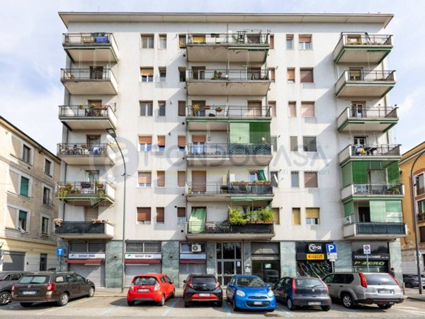 appartamento in vendita a Milano in zona Ponte Lambro
