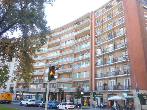 appartamento in vendita a Milano in zona Barona