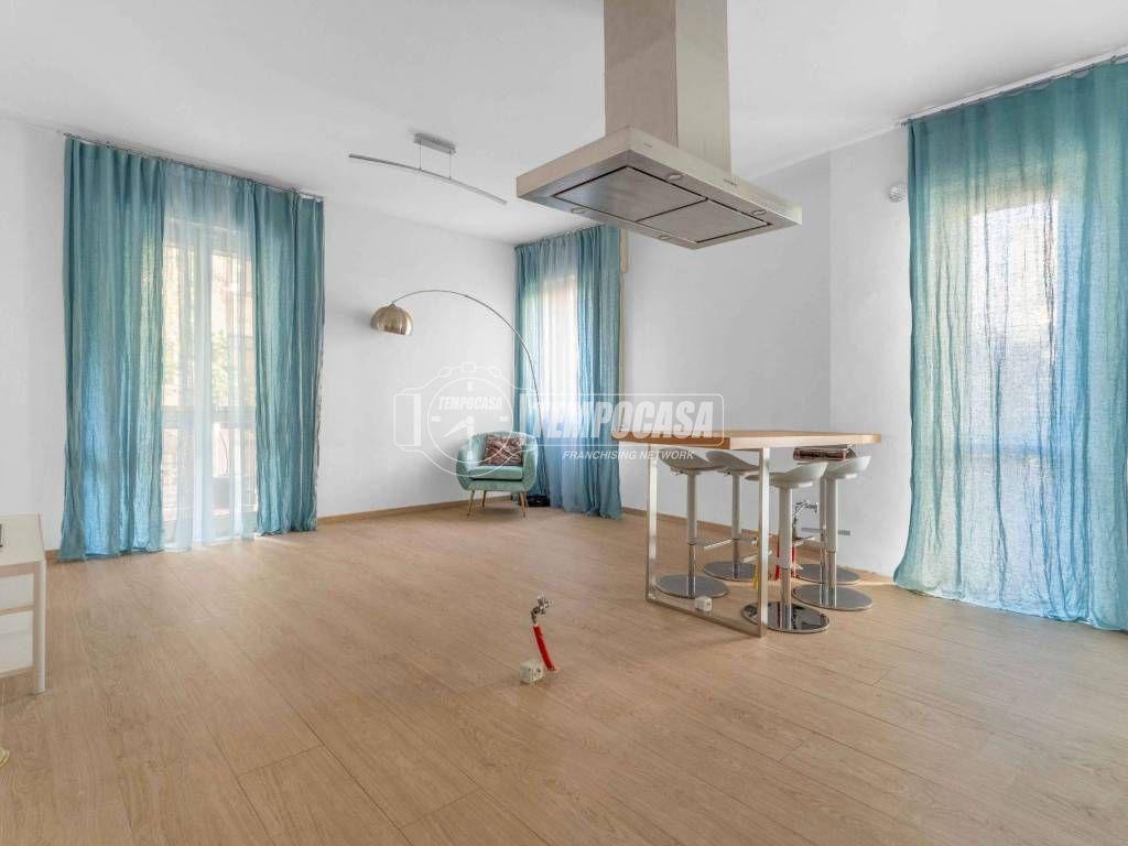 appartamento in vendita a Milano in zona Stadera