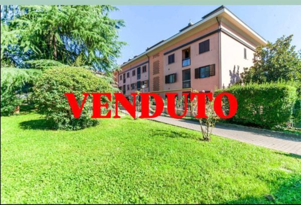 appartamento in vendita a Milano in zona Quintosole