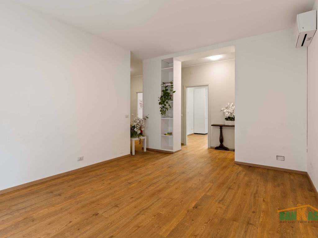 appartamento in vendita a Milano in zona Isola