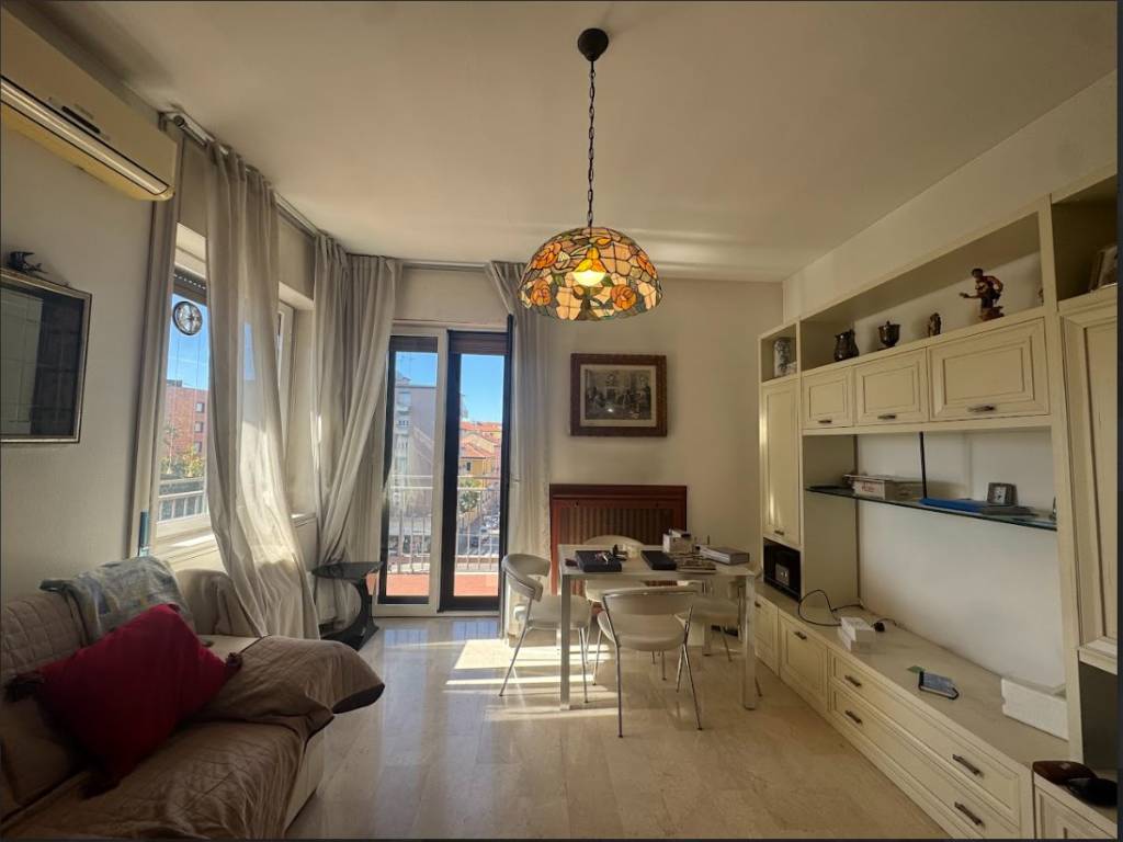 appartamento in vendita a Milano in zona Niguarda