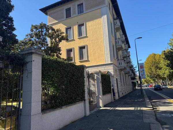 appartamento in vendita a Milano in zona Isola