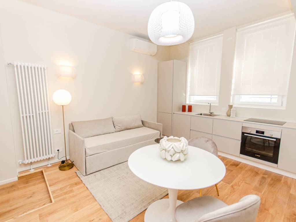 appartamento in vendita a Milano in zona Solari