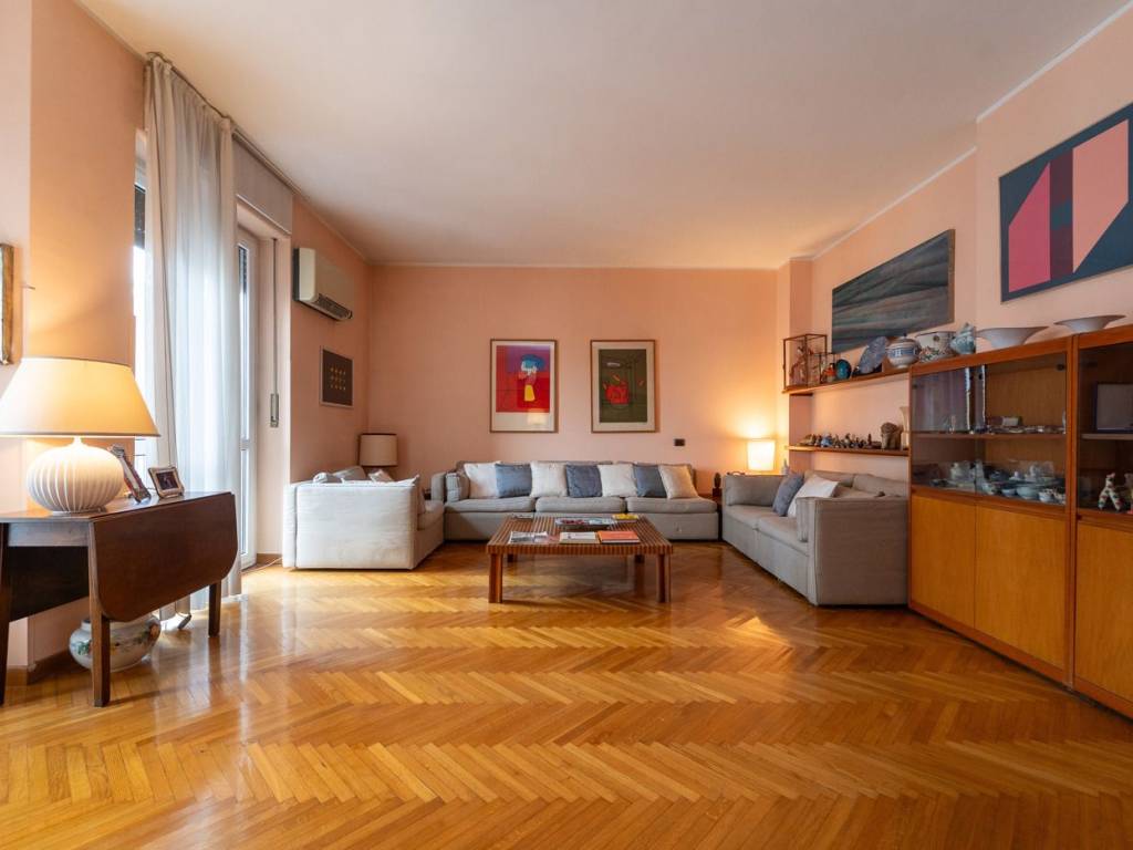 appartamento in vendita a Milano