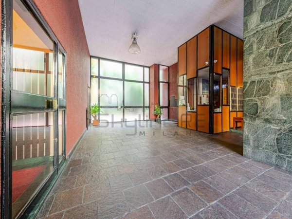 appartamento in vendita a Milano in zona Centro Direzionale
