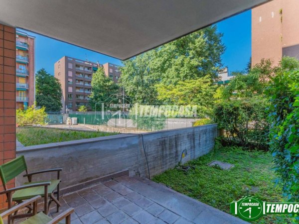 appartamento in vendita a Milano in zona Montalbino