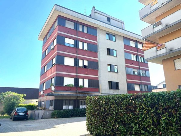 appartamento in vendita a Milano in zona Bovisasca