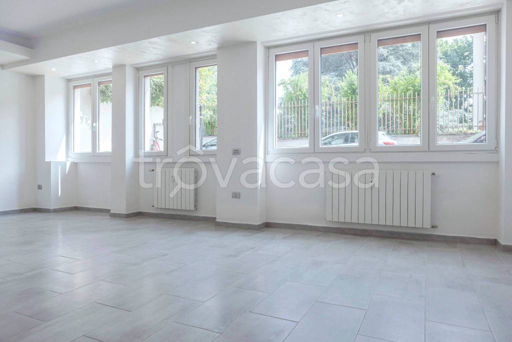 ufficio in vendita a Milano in zona San Siro