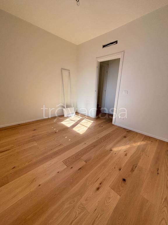 appartamento in vendita a Milano in zona Ghisolfa