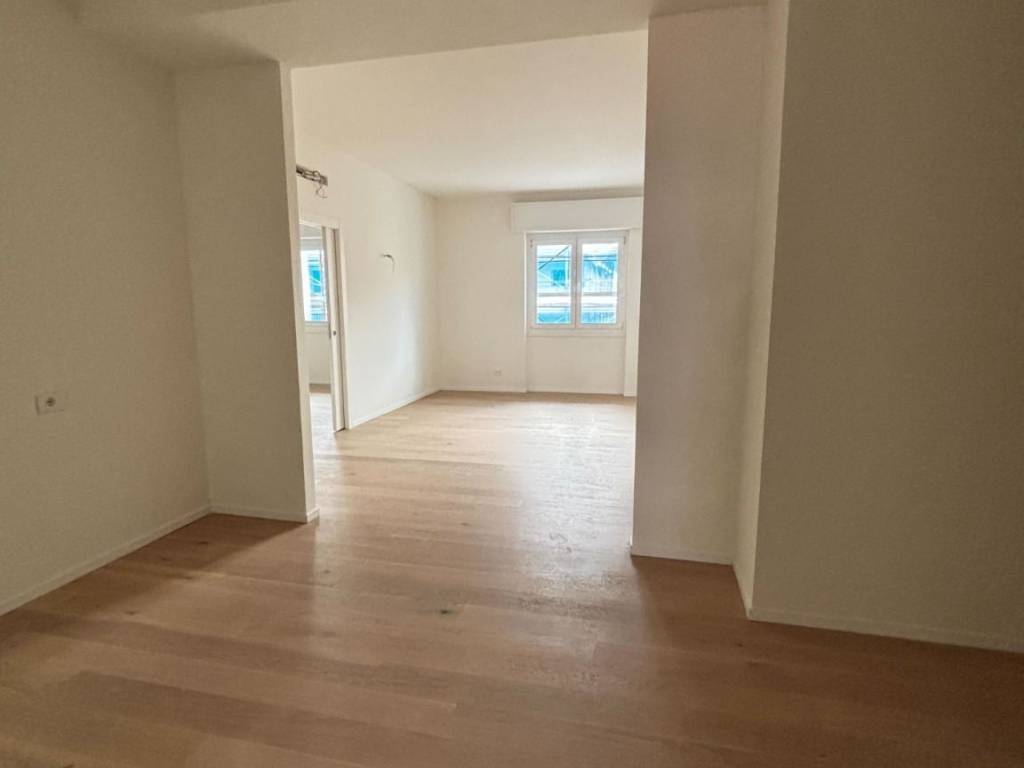 appartamento in vendita a Milano in zona Ghisolfa