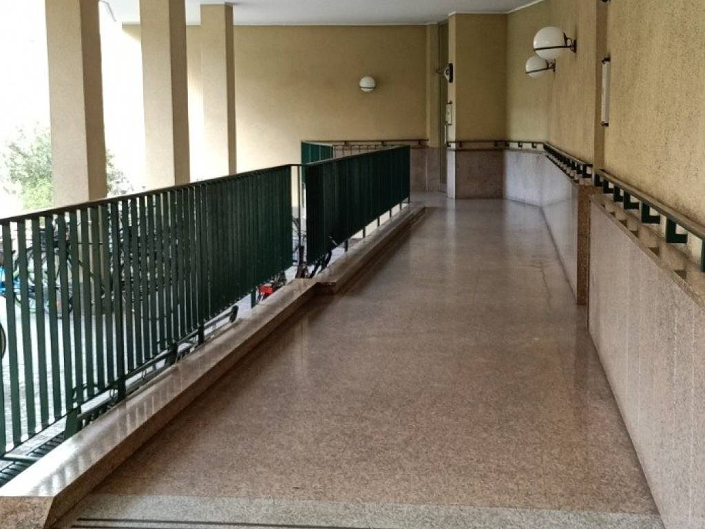 appartamento in vendita a Milano in zona Lambrate