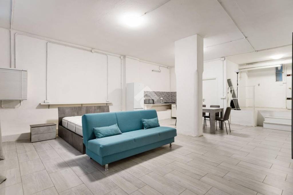 appartamento in vendita a Milano in zona Niguarda