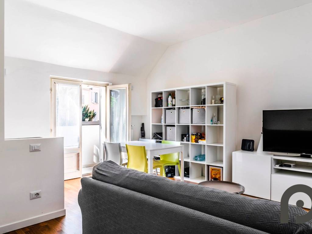 appartamento in vendita a Milano in zona Isola