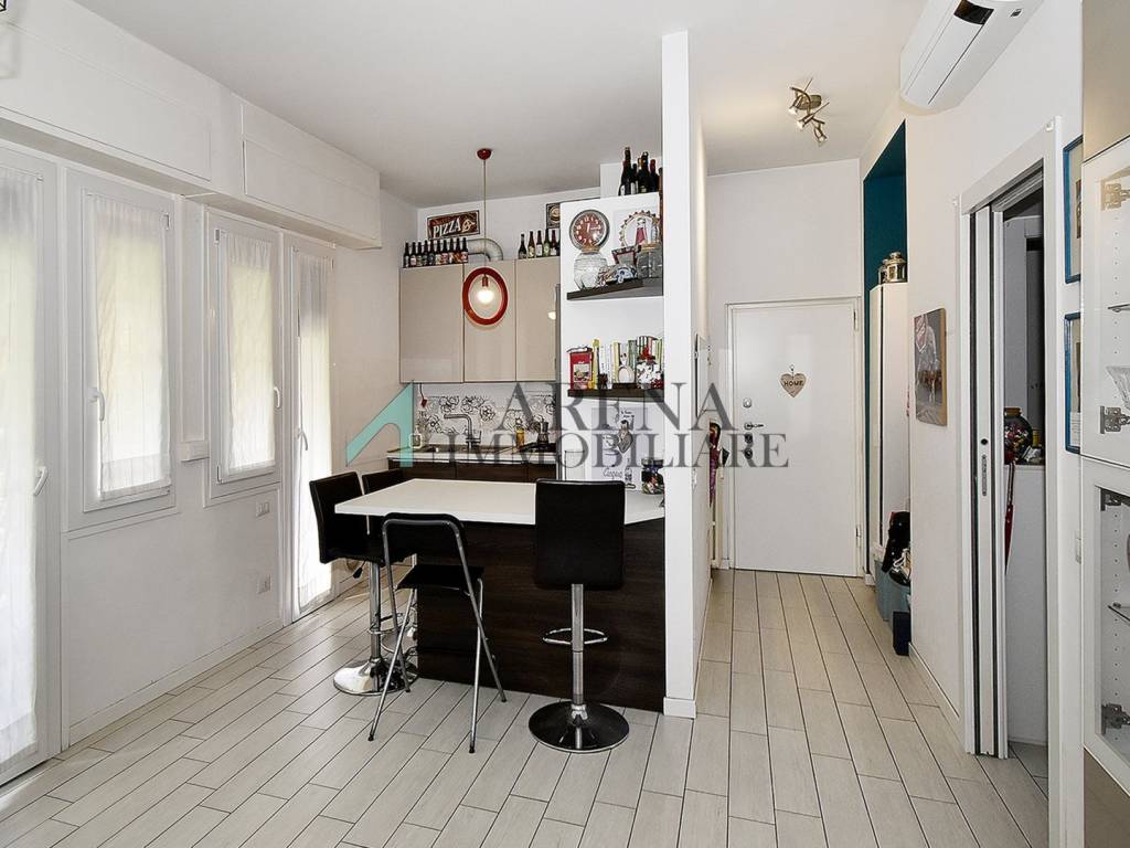 appartamento in vendita a Milano in zona Forlanini