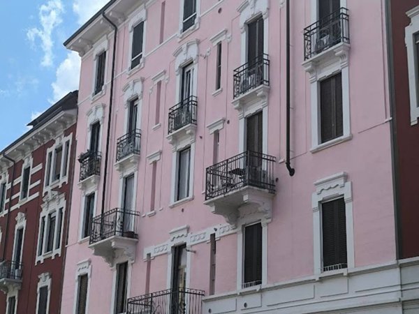 appartamento in vendita a Milano in zona Chiesa Rossa