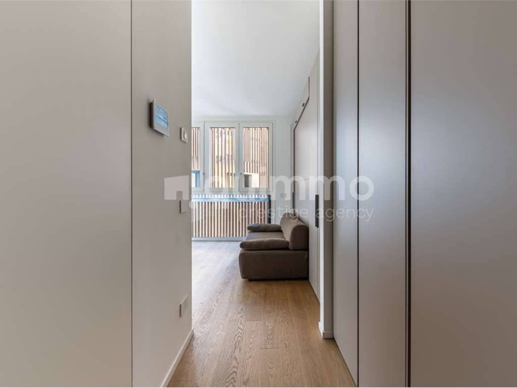 appartamento in vendita a Milano in zona Guastalla