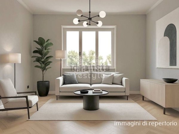 appartamento in vendita a Milano in zona Gallaratese