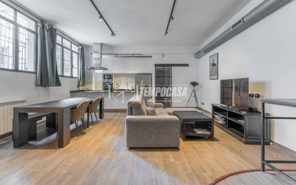 appartamento in vendita a Milano in zona Morivione