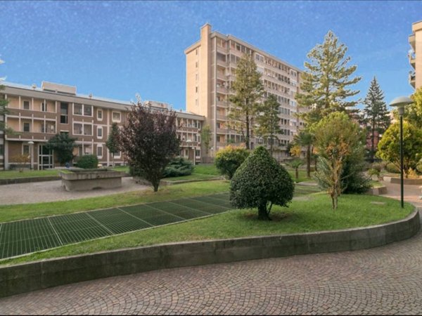 appartamento in vendita a Milano in zona Vigentino