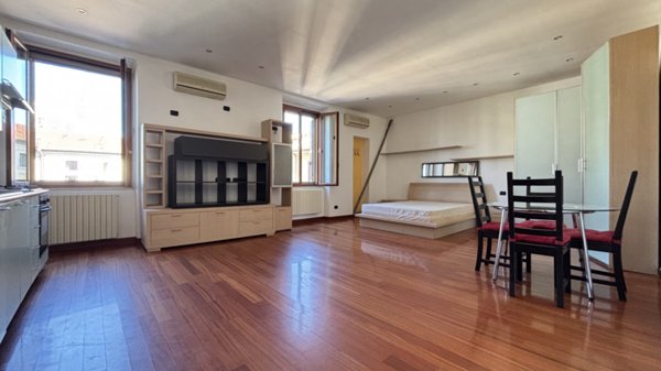 appartamento in vendita a Milano in zona Porta Romana