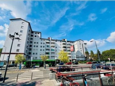 appartamento in vendita a Milano in zona Baggio