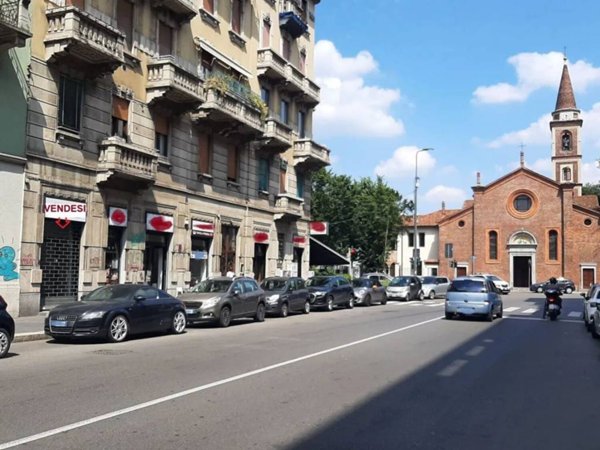 appartamento in vendita a Milano in zona Casoretto
