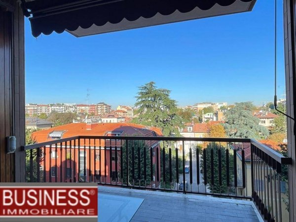 appartamento in vendita a Milano in zona Il Portello