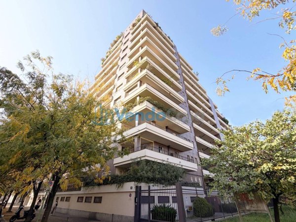 appartamento in vendita a Milano in zona Vigentino