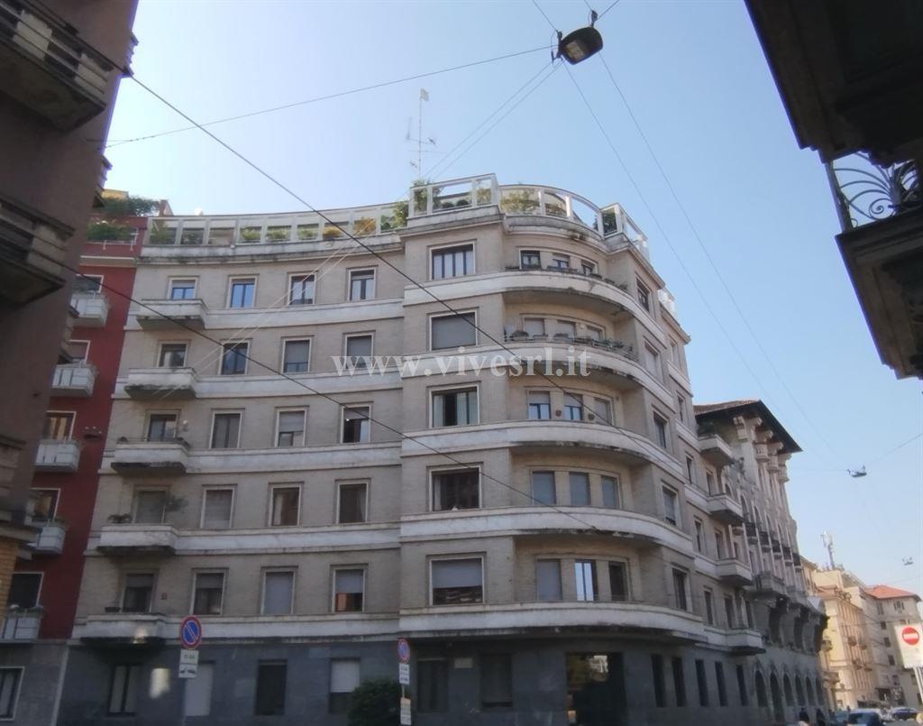 appartamento in vendita a Milano in zona Guastalla