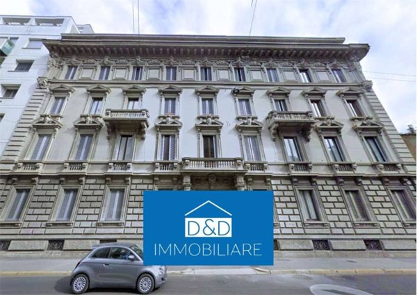 appartamento in vendita a Milano in zona Sant'Ambrogio