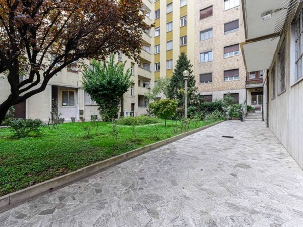 appartamento in vendita a Milano in zona Città Studi