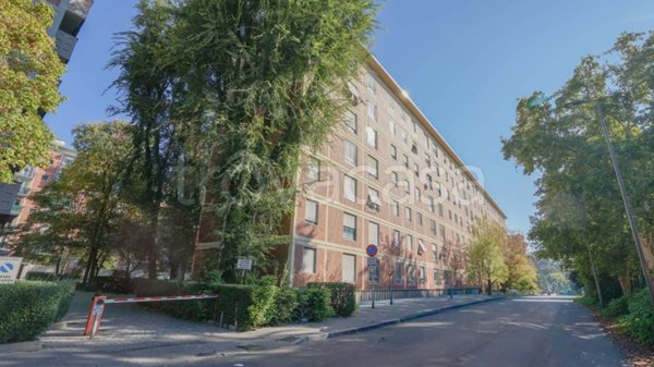 appartamento in vendita a Milano in zona Quartiere degli Olmi