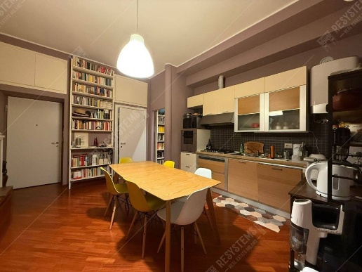 appartamento in vendita a Milano in zona XXII Marzo