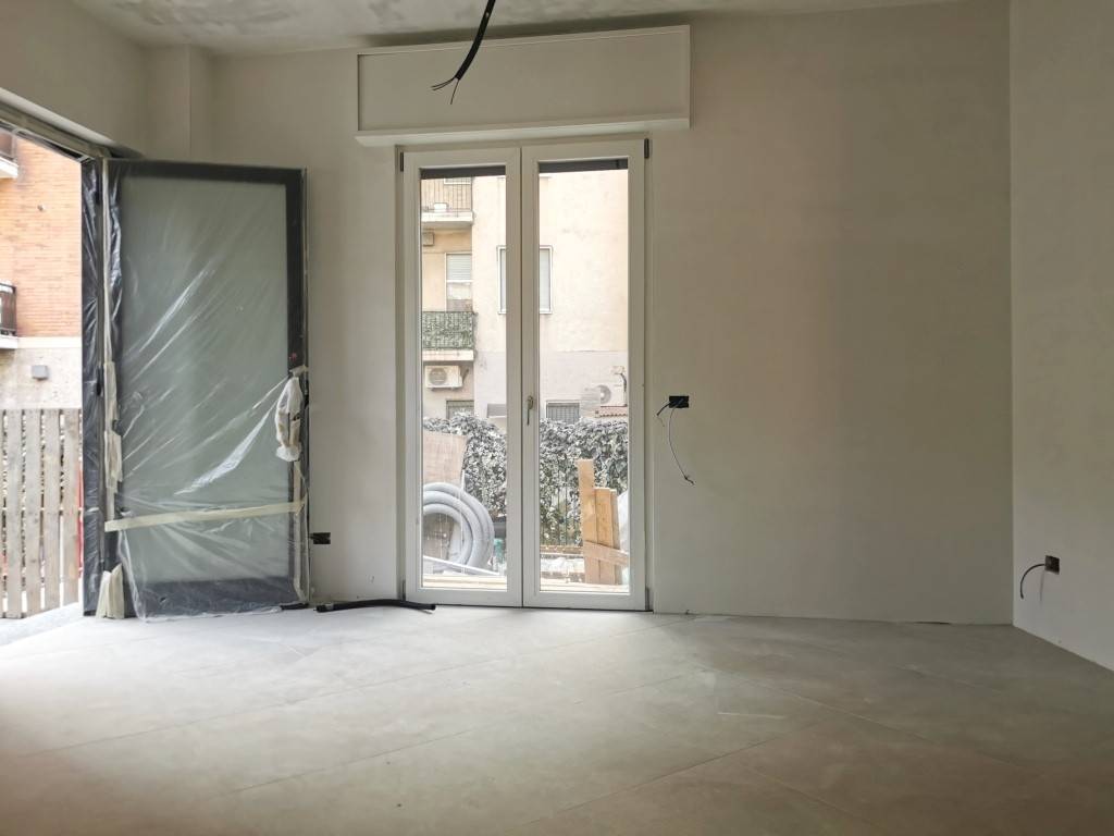 appartamento in vendita a Milano in zona Piazzale Lodi