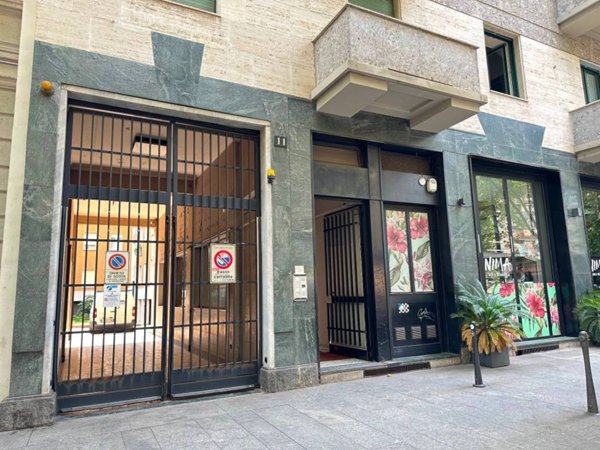 appartamento in vendita a Milano in zona Sempione