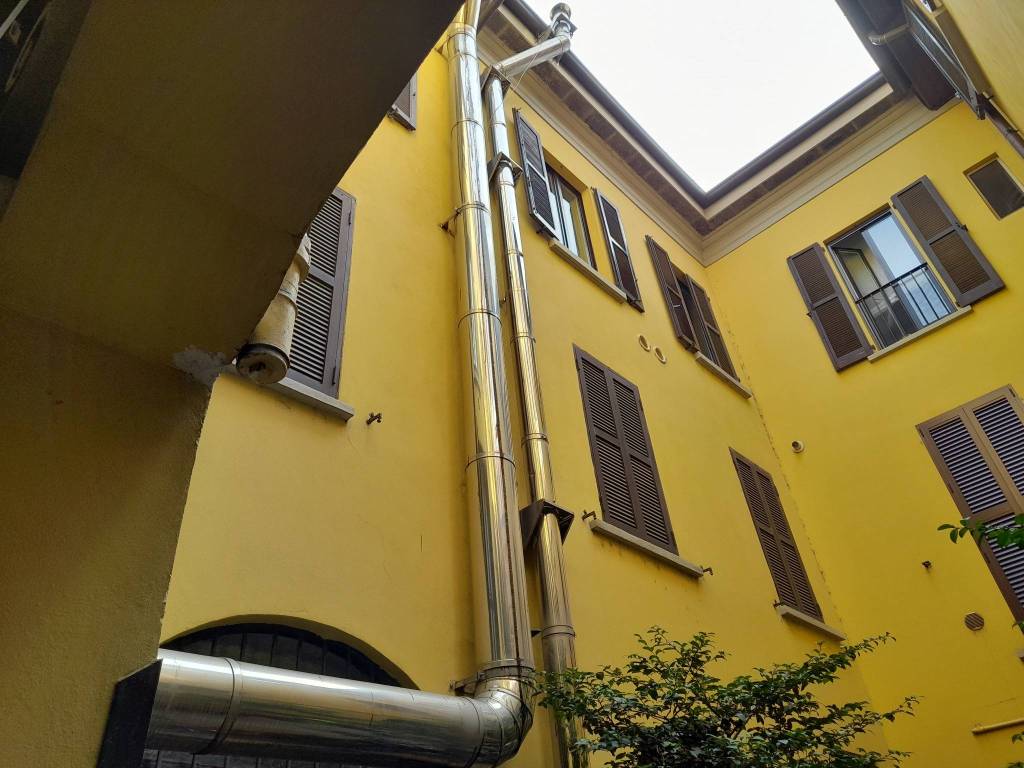negozio in vendita a Milano
