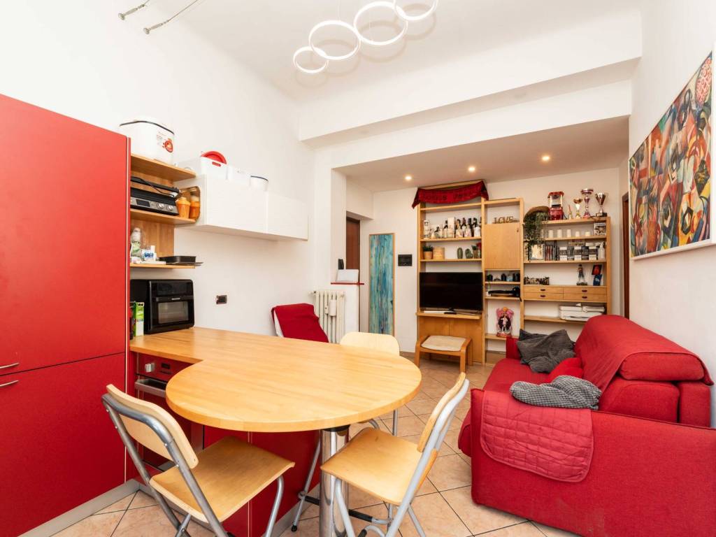 appartamento in vendita a Milano in zona Città Studi