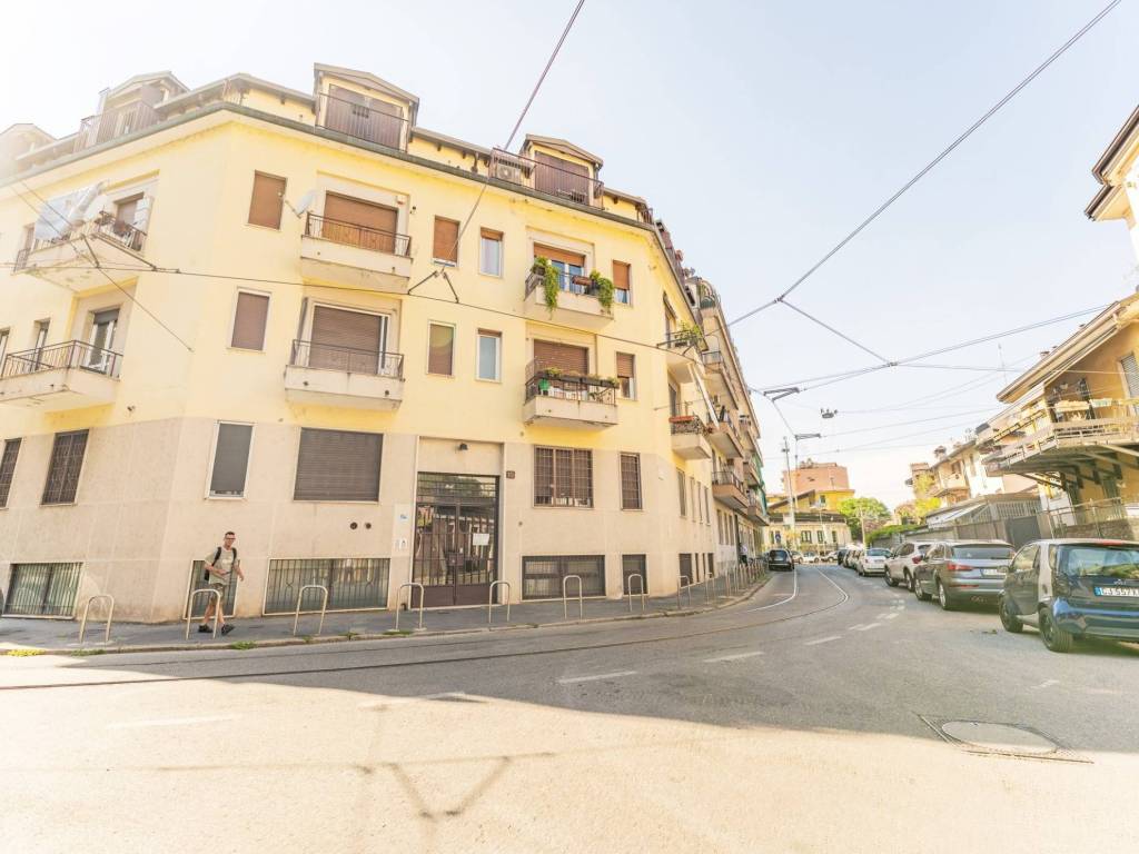 appartamento in vendita a Milano in zona Vigentino