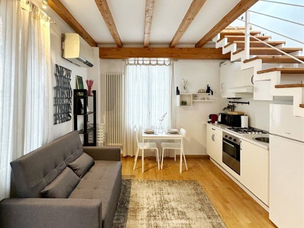 appartamento in vendita a Milano in zona Porta Venezia