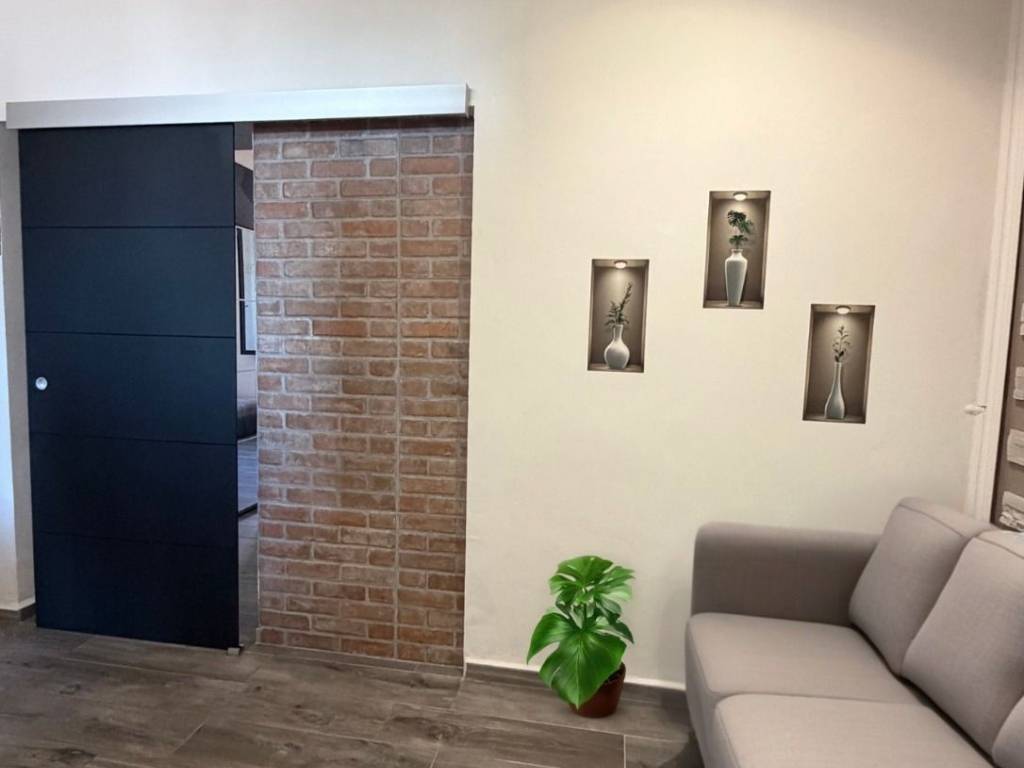 appartamento in vendita a Milano in zona Barona
