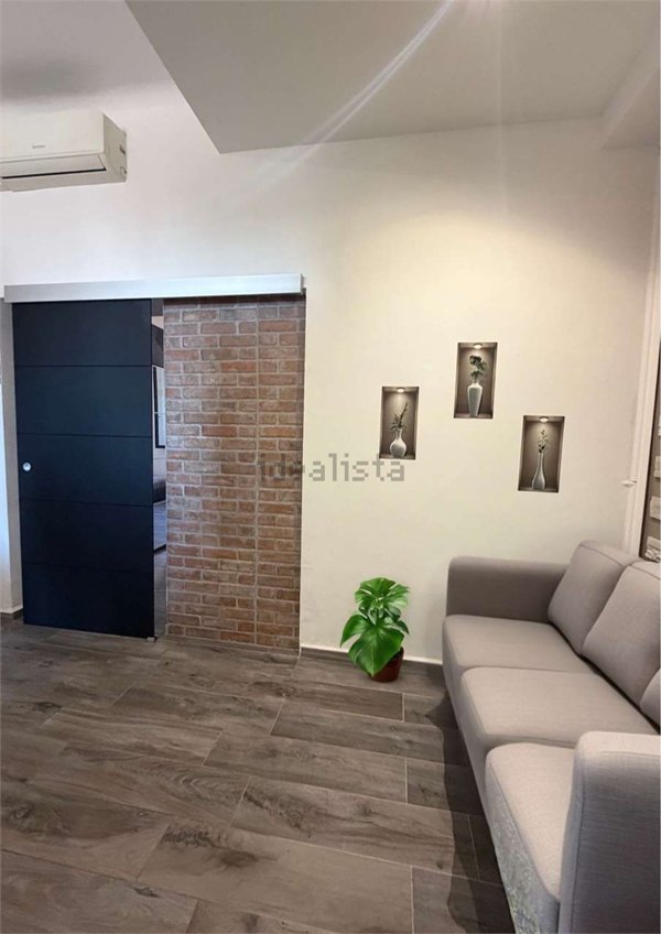 appartamento in vendita a Milano in zona Lorenteggio