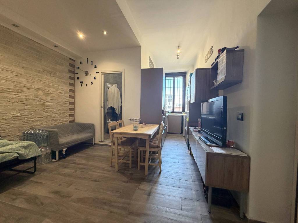 appartamento in vendita a Milano in zona Barona