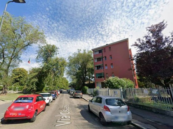 appartamento in vendita a Milano in zona Trenno