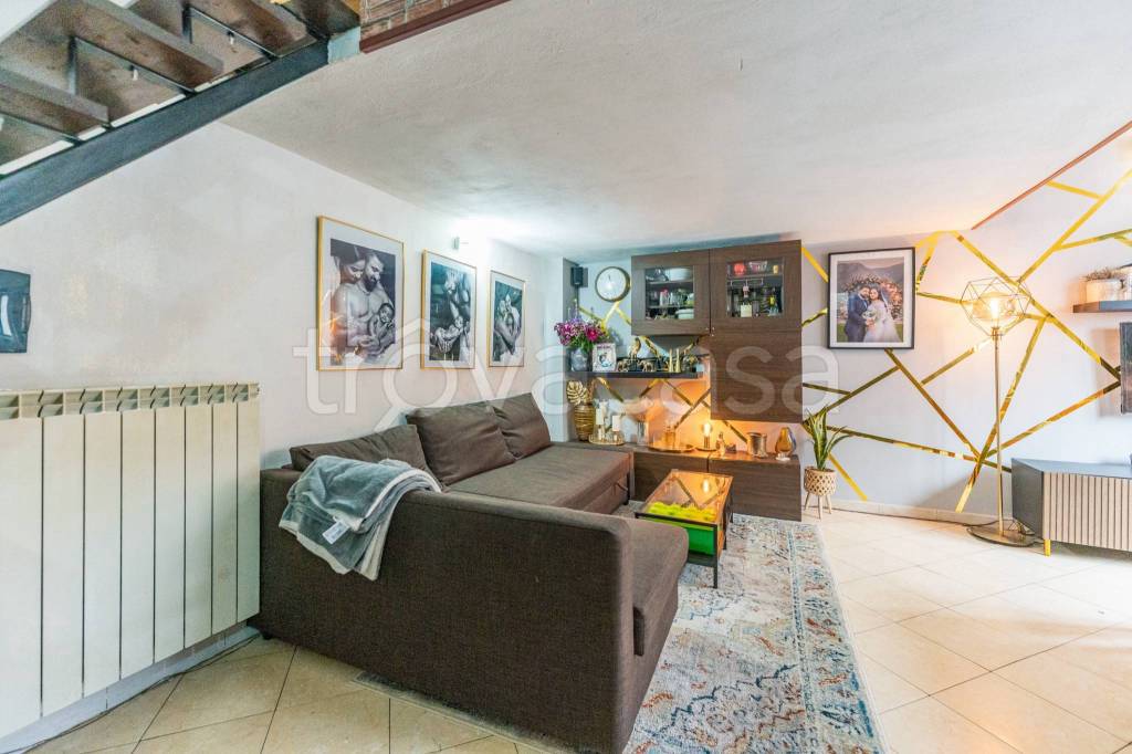 appartamento in vendita a Milano in zona Gorla