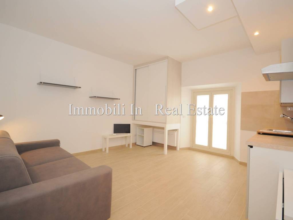 appartamento in vendita a Milano in zona Bocconi