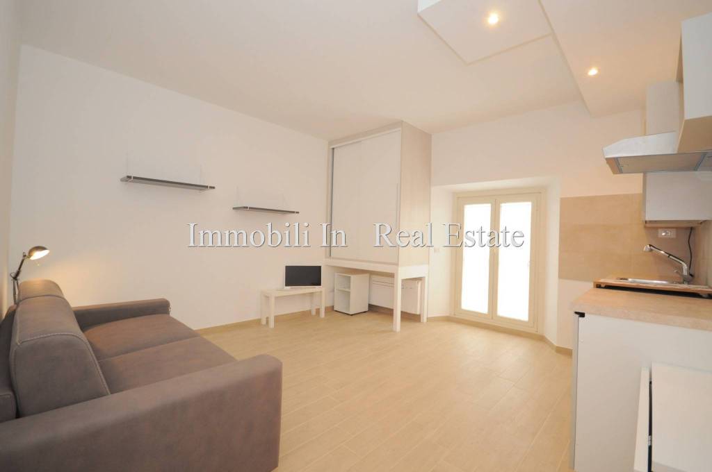 appartamento in vendita a Milano in zona Bocconi