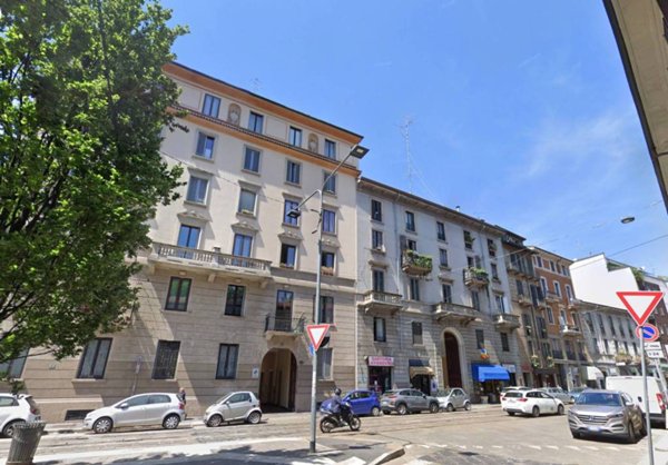 appartamento in vendita a Milano in zona Porta Vigentina
